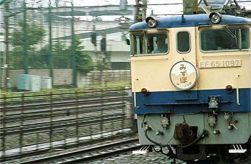 現役蒸気機関車の写真・映像 東京発ブルートレイン